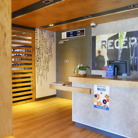 宜必思快捷酒店 酒店 2*